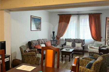 Casa à venda com 3 quartos, sendo 1 suíte, em Vila Mariana, São Paulo, SP