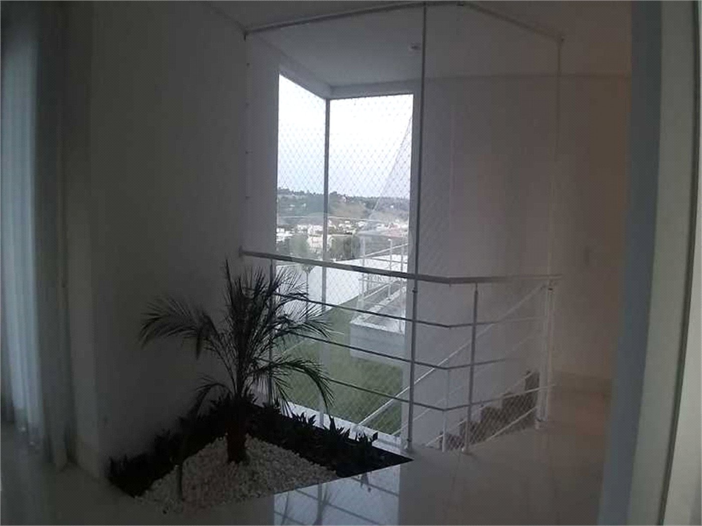 Casa à venda com 5 quartos, sendo 4 suítes, no condomínio Village Saint Charbel, Araçoiaba da Serra - SP