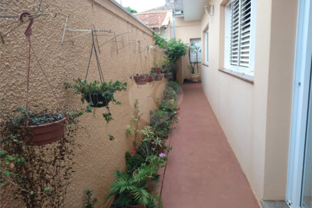 Casa à venda com 3 quartos, sendo 1 suíte, em Chácara São João, São Carlos, SP