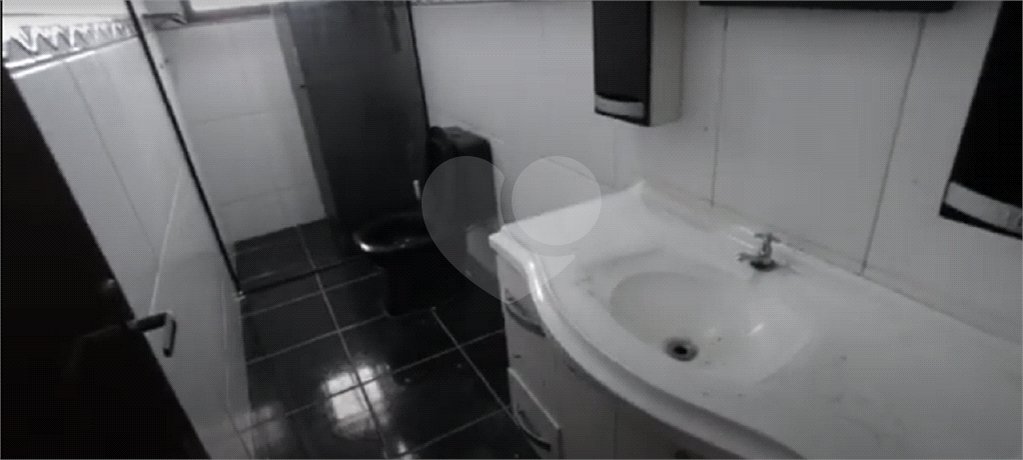 Casa à venda com 3 quartos, sendo 2 suítes,  no condomínio Não, São Paulo - SP