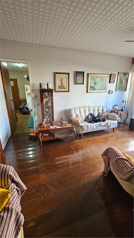 Apartamento à venda com 3 quartos, sendo 1 suíte, em Cerqueira Cesar, São Paulo, SP