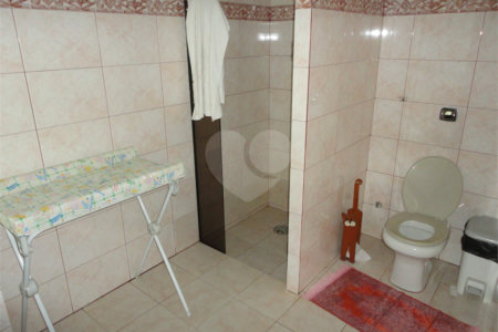 Sobrado à venda com 9 quartos, sendo 7 suítes,  em Parque Morumbi, Mogi das Cruzes, SP