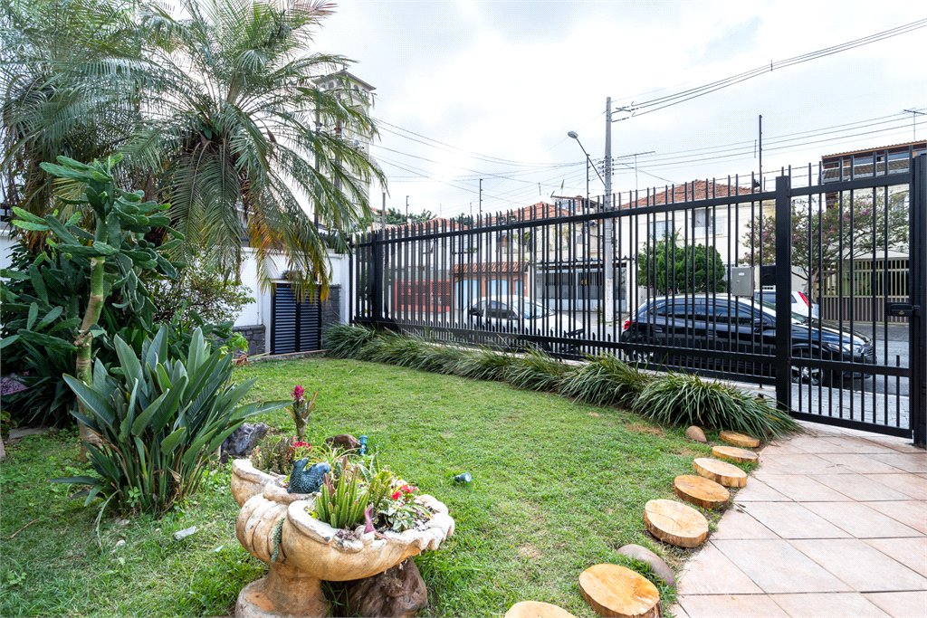 Casa à venda com 4 quartos, sendo 3 suítes, em Vila Mariana, São Paulo, SP