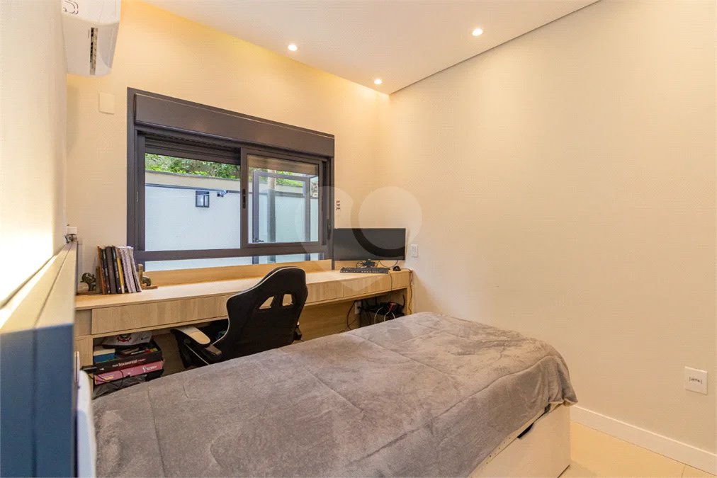 Apartamento 3 suítes 4 vagas 318m² a venda na Vila Sofia - São Paulo