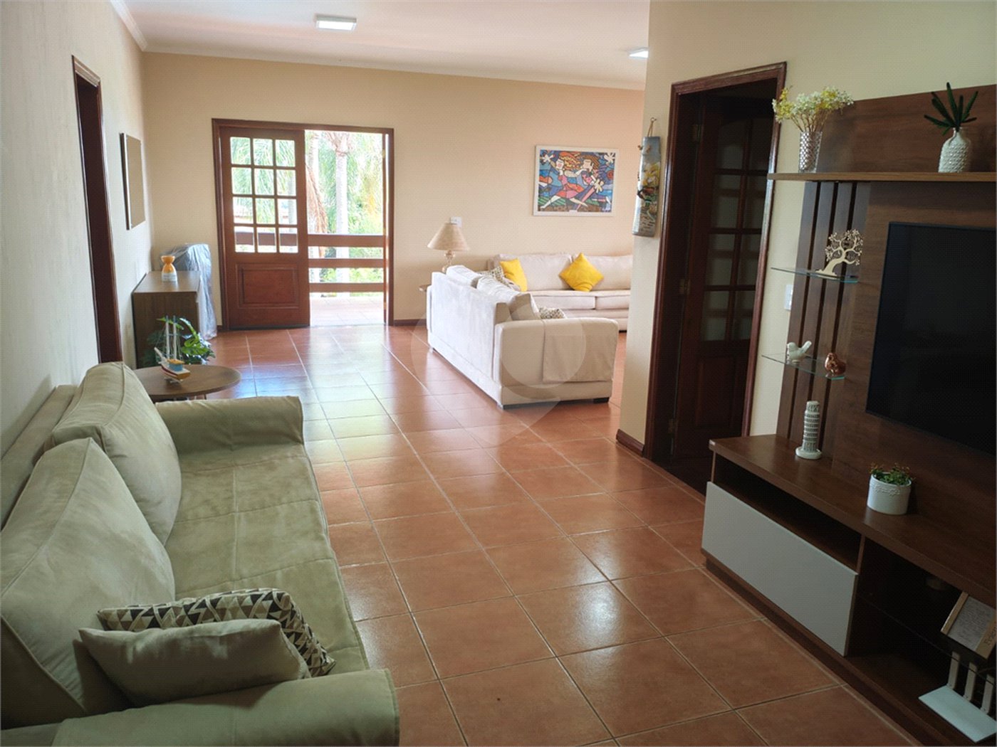 Casa à venda com 4 quartos, sendo 2 suítes,  em Country Residencial Felix, Bom Jesus dos Perdões, SP