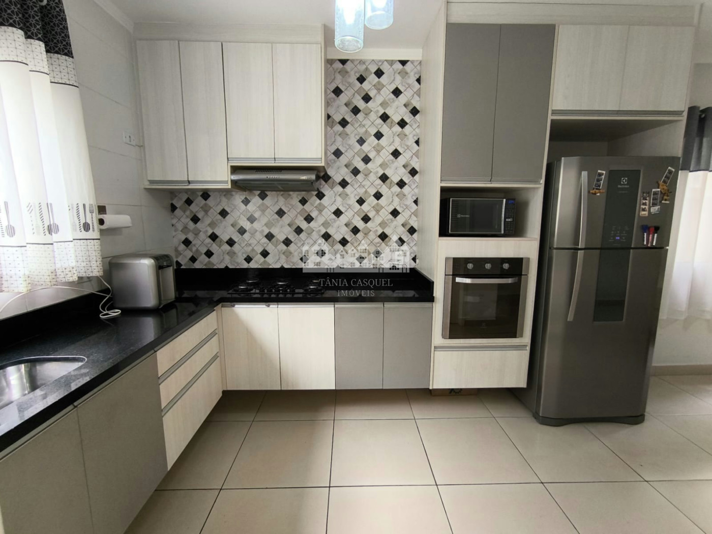 Casa à venda com 3 suítes em Jardim Maristela, Atibaia, SP