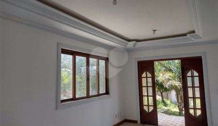 Casa à venda com 5 quartos, sendo 3 suítes,  em Vila Verde, Armação dos Búzios, RJ