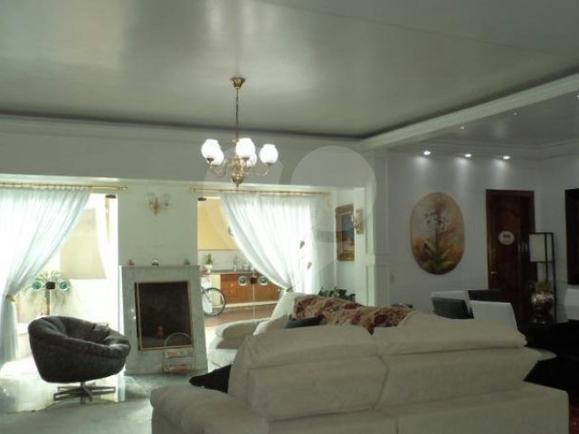 Casa à venda com 3 quartos, sendo 1 suíte,  no condomínio City Campo Grande, São Paulo - SP