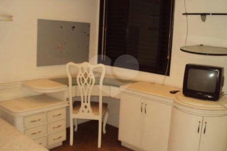 Apartamento à venda com 4 quartos, sendo 2 suítes, em Vila Gomes Cardim, São Paulo, SP