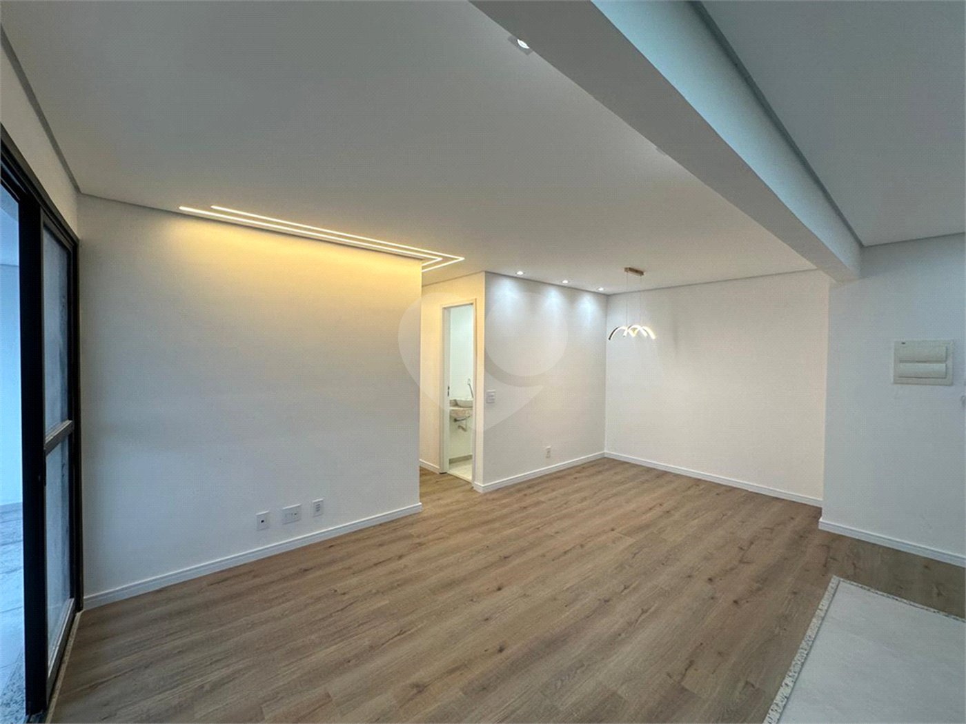 Apartamento à venda com 3 quartos, sendo 1 suíte,  em Chora Menino, São Paulo, SP