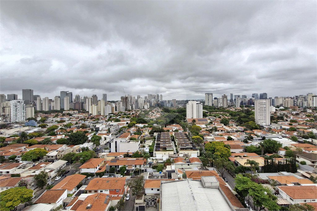 Apartamento à venda com 3 quartos, sendo 1 suíte, em Brooklin, São Paulo, SP