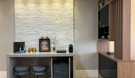 Apartamento à venda com 3 quartos, sendo 1 suíte,  em Vila Monte Alegre, São Paulo, SP