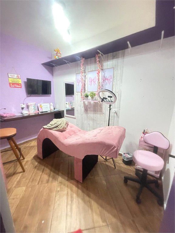 Sobrado à venda com 4 quartos, sendo 1 suíte,  em Jardim Las Vegas, Santo André, SP