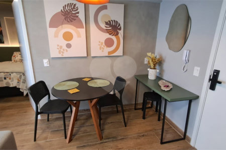 Apartamento à venda ou para alugar com 1 suíte em Vila Paulicéia, São Paulo, SP
