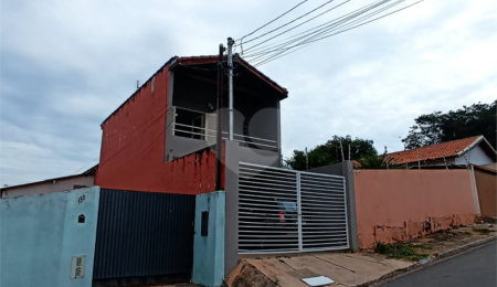 Sobrado à venda com 2 quartos, sendo 1 suíte,  em Vila Barth, Itapetininga, SP