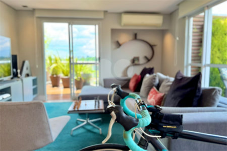 Cobertura à venda com 3 quartos, sendo 2 suítes,  em Vila Progredior, São Paulo, SP