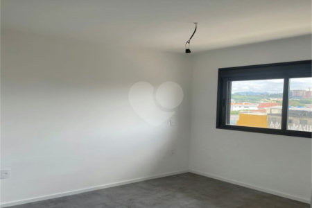 Apartamento à venda com 2 quartos, sendo 1 suíte,  em Vila Anastácio, São Paulo, SP