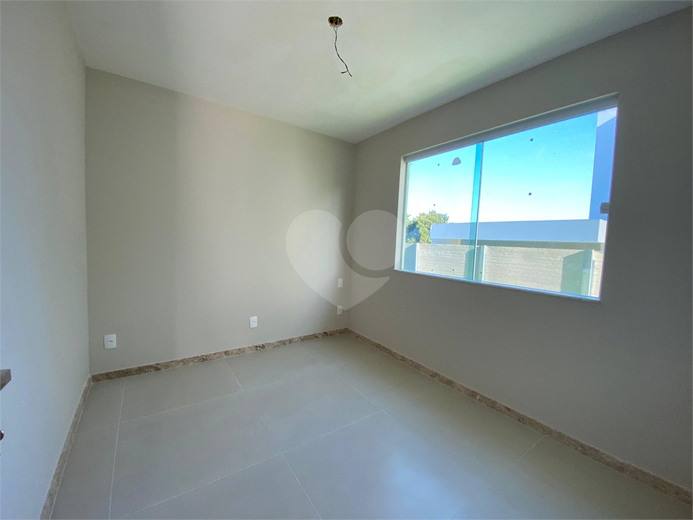 Casa à venda com 4 quartos, sendo 3 suítes, em Orla Norte, Porto Seguro, BA