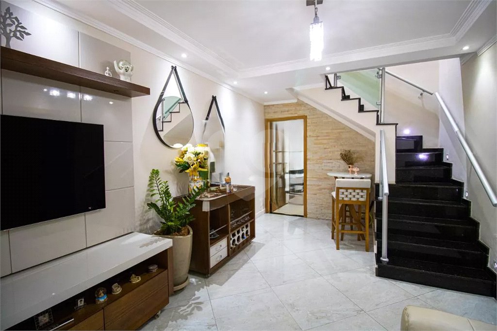 Sobrado à venda com 3 quartos, sendo 1 suíte, em Vila Medeiros, São Paulo, SP