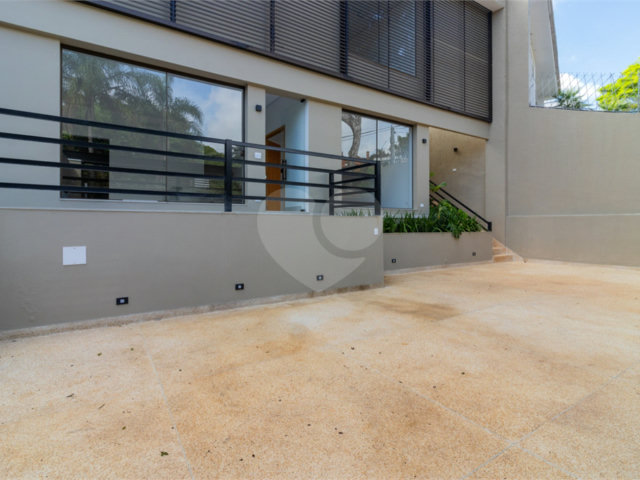 Casa à venda com 4 quartos, sendo 1 suíte,  em Jardim Guedala, São Paulo, SP