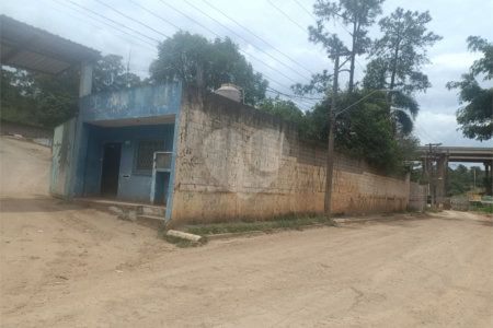 Terreno à venda com 1 suíte em Sítio Areião, São Paulo, SP