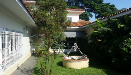 Casa à venda com 3 quartos, sendo 1 suíte, em Butantã, São Paulo, SP