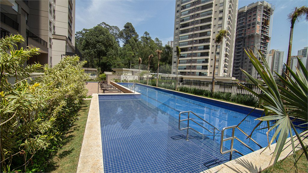 Apartamento à venda com 3 quartos, sendo 2 suítes, em Vila Andrade, São Paulo, SP