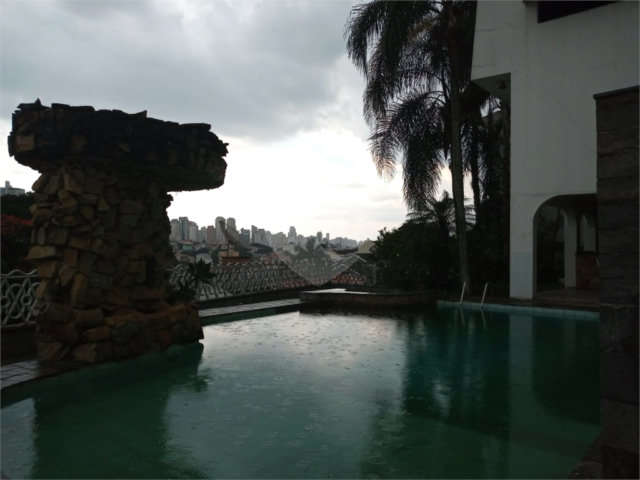 Sobrado à venda com 6 suítes em Jardim Franca, São Paulo, SP