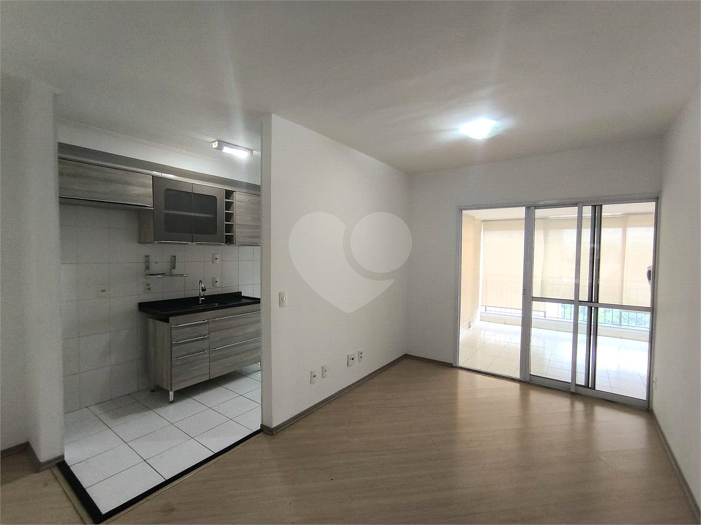Apartamento à venda com 3 quartos, sendo 1 suíte,  em Tucuruvi, São Paulo, SP