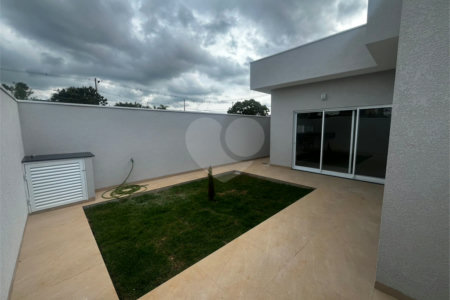 Casa à venda com 3 suítes em Vila Popular, Itapetininga, SP