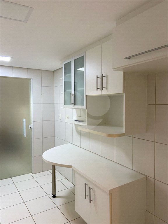 Apartamento à venda com 3 quartos, sendo 1 suíte, em Jardim Estoril, São José dos Campos, SP