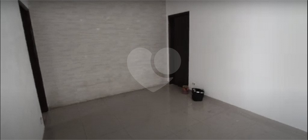Casa à venda com 3 quartos, sendo 2 suítes,  no condomínio Não, São Paulo - SP