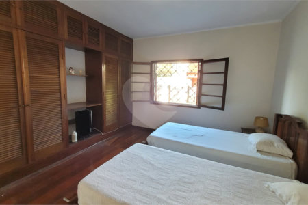 Casa Térrea à venda com 2 quartos, sendo 1 suíte, em Alto da Boa Vista, São Paulo, SP