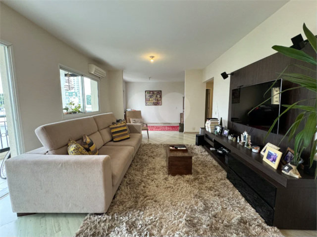 Apartamento à venda com 3 suítes em Alto da Boa Vista, São Paulo, SP