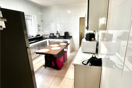 Casa com 2 quartos na Vila Brasileira em Mogi das Cruzes/SP