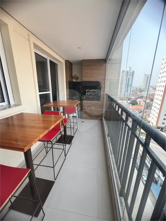 Apartamento. 78 m2, 3 dorm., uma suíte, lavabo, banheito, duas vagas, deposito no sub, varanda gormet.Aceita e estuda Permuta.