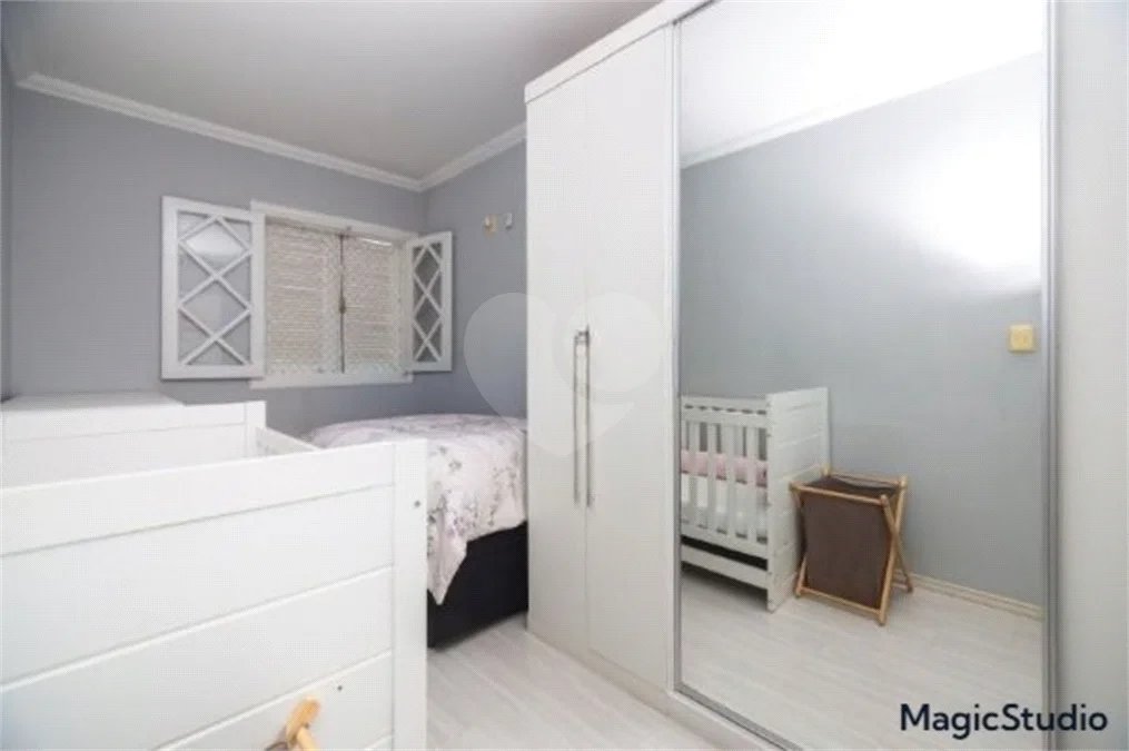 Casa com 260m², 3 dormitórios, 4 vagas, à venda em São Caetano do Sul.