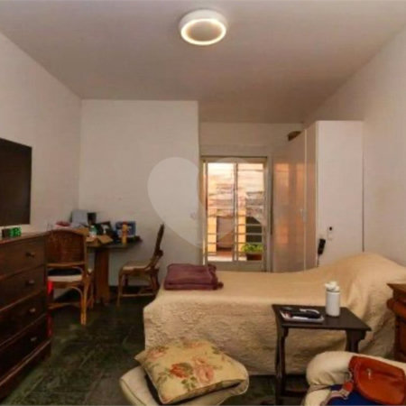 Casa à venda com 4 quartos, sendo 2 suítes,  em Jardim Paulista, São Paulo, SP