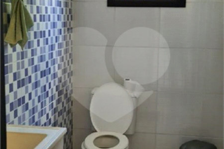 Sobrado à venda com 4 quartos, sendo 1 suíte, em Pacaembu, São Paulo, SP