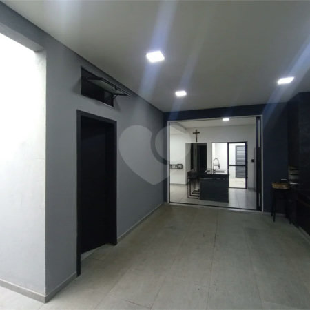 Casa à venda com 3 quartos, sendo 1 suíte, em Vila Santana, Itapetininga, SP