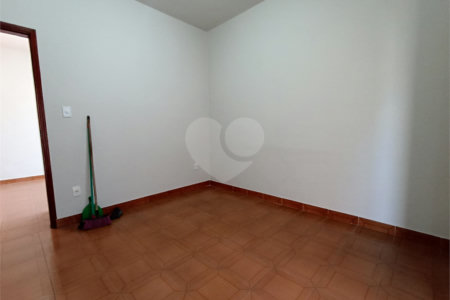 Casa à venda com 6 quartos, sendo 2 suítes, no Centro, Itapetininga, SP