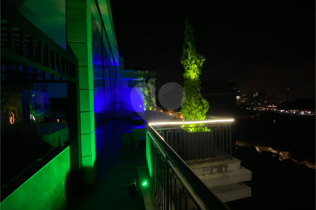 Cobertura à venda com 3 suítes em Jardim Vitória Régia, São Paulo, SP