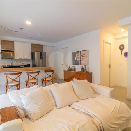 Apartamento à venda com 3 quartos, sendo 1 suíte,  em Morumbi, São Paulo, SP