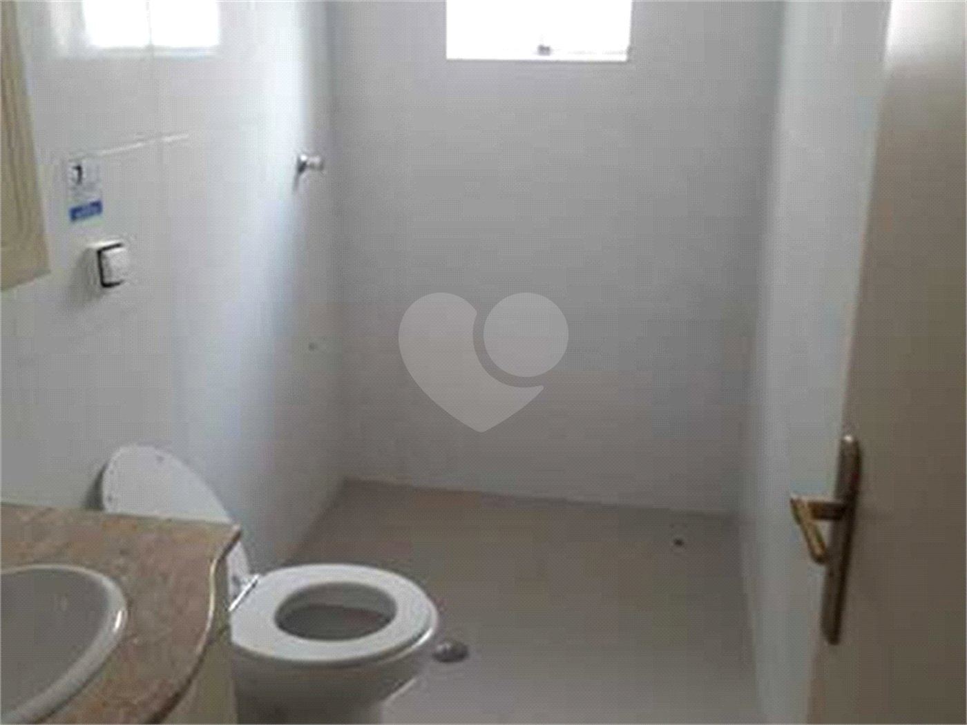 Casa à venda com 4 quartos, sendo 2 suítes, em Santana, São Paulo, SP
