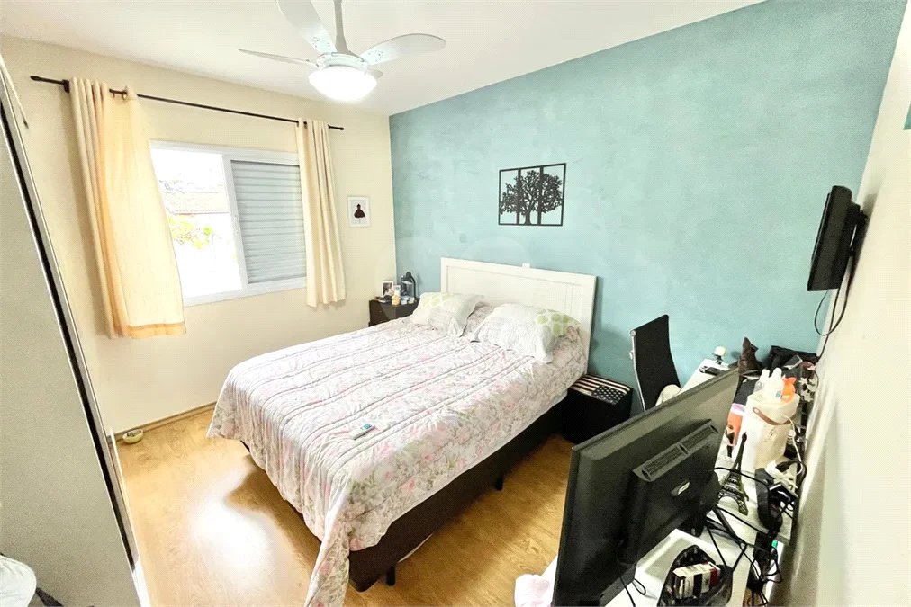 Sobrado à venda com 3 quartos, sendo 1 suíte, em Vila Vitório Mazzei, São Paulo, SP