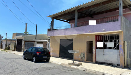 Sobrado à venda com 4 quartos em Jardim Cacique, Suzano, SP