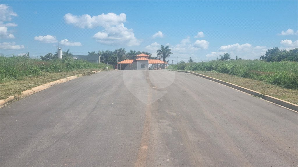 Terreno à venda no condomínio Vale do Sol, Araçoiaba da Serra - SP