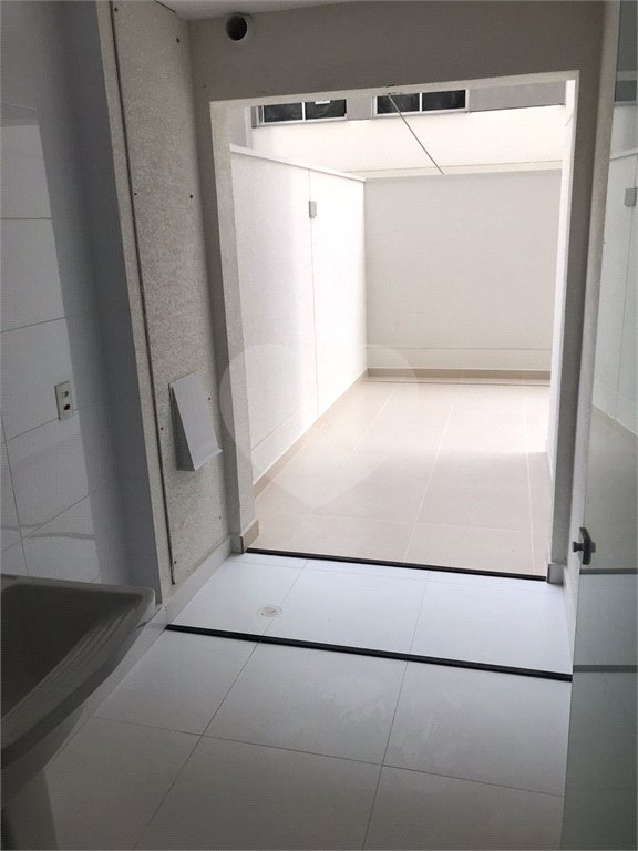 Apartamento à venda com 3 quartos, sendo 1 suíte, em Vila Clementino, São Paulo, SP