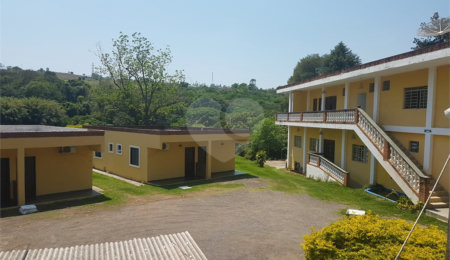 Hotel à venda com 14 quartos, sendo 13 suítes,  em Rainha, Louveira, SP