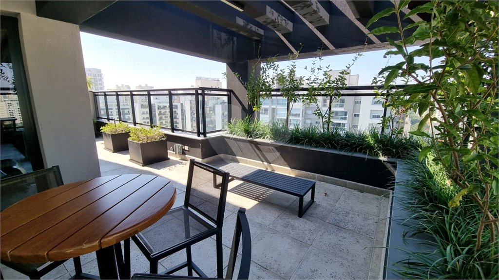 Apartamento à venda com 1 suíte em Indianópolis, São Paulo, SP